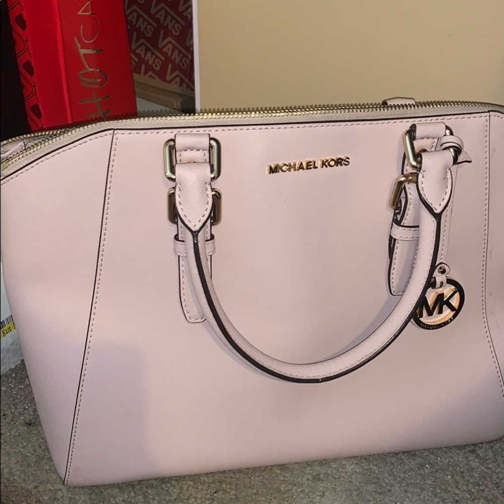 Michael Kors Tote Handbags